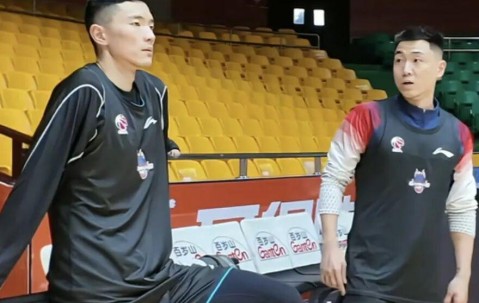 乐鱼体育平台-高诗岩归队+双外援就位！山东男篮出征广州，节后首战验成色